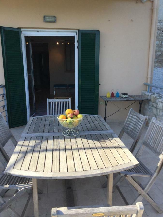 Seafront Apartment Ιι In Kiveri, Near Nafplion. Dış mekan fotoğraf